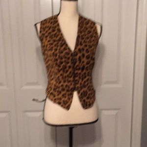 Leopard print vest